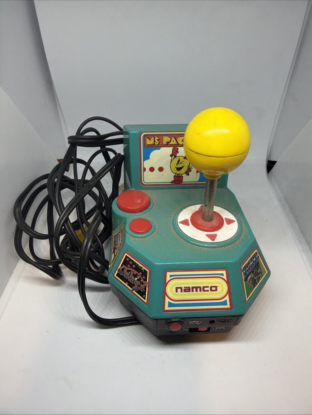 Namco 5-in-1 TV Plug N Play 2004 Jakks Pacific Ms Pac Man Arcade Tested Working